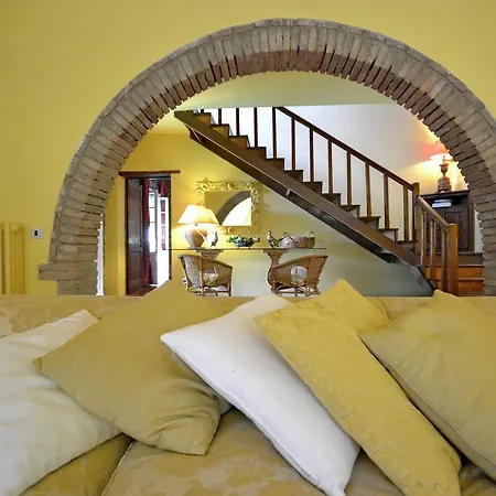 Luxurious Holiday In With Garden & Bbq *