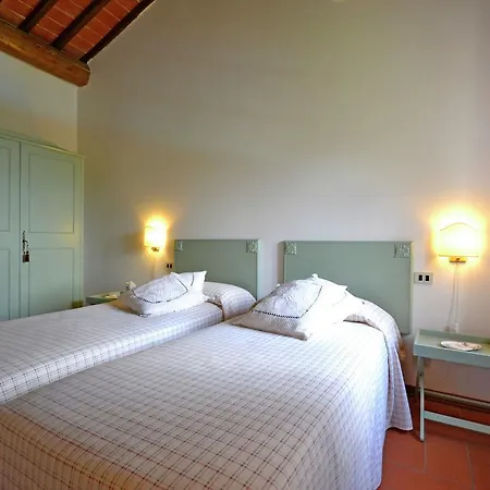 Luxurious Holiday In With Garden & Bbq *