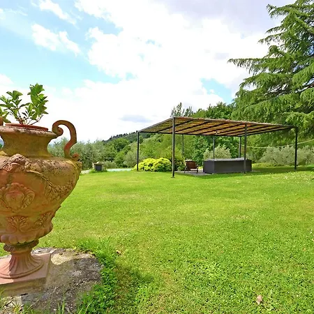 Luxurious Holiday In With Garden & Bbq בית נופש *